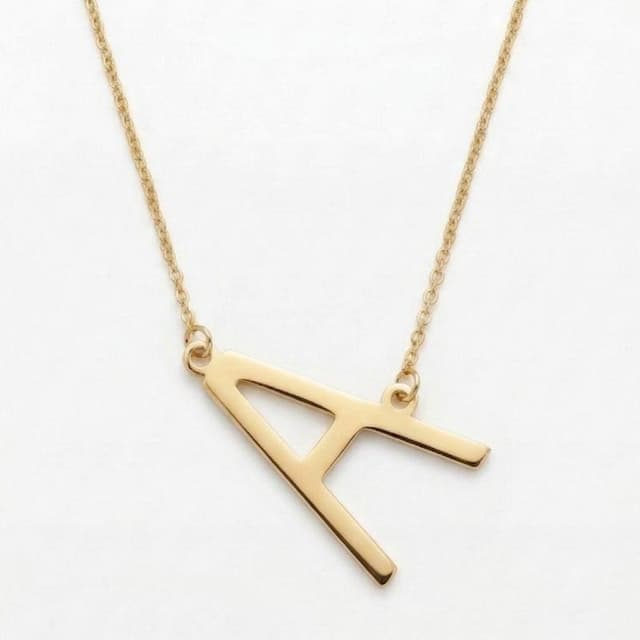 Colar de Letra Lisa Folheado em Ouro 18k